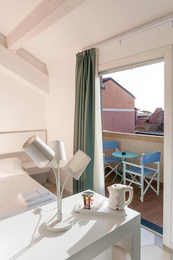 Hotel Melograno Spotorno Exterior photo