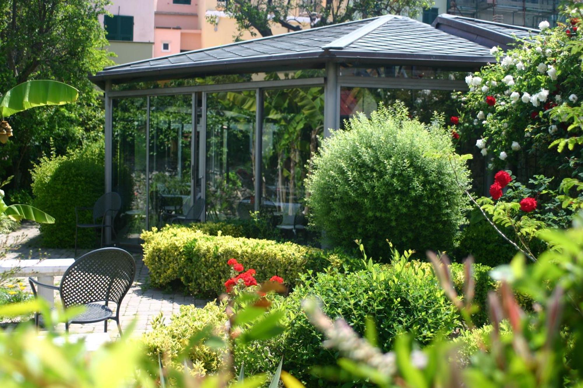 Hotel Melograno Spotorno Exterior photo