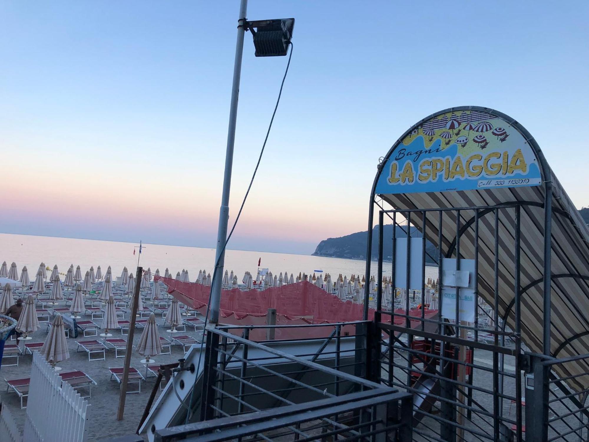 Hotel Melograno Spotorno Exterior photo