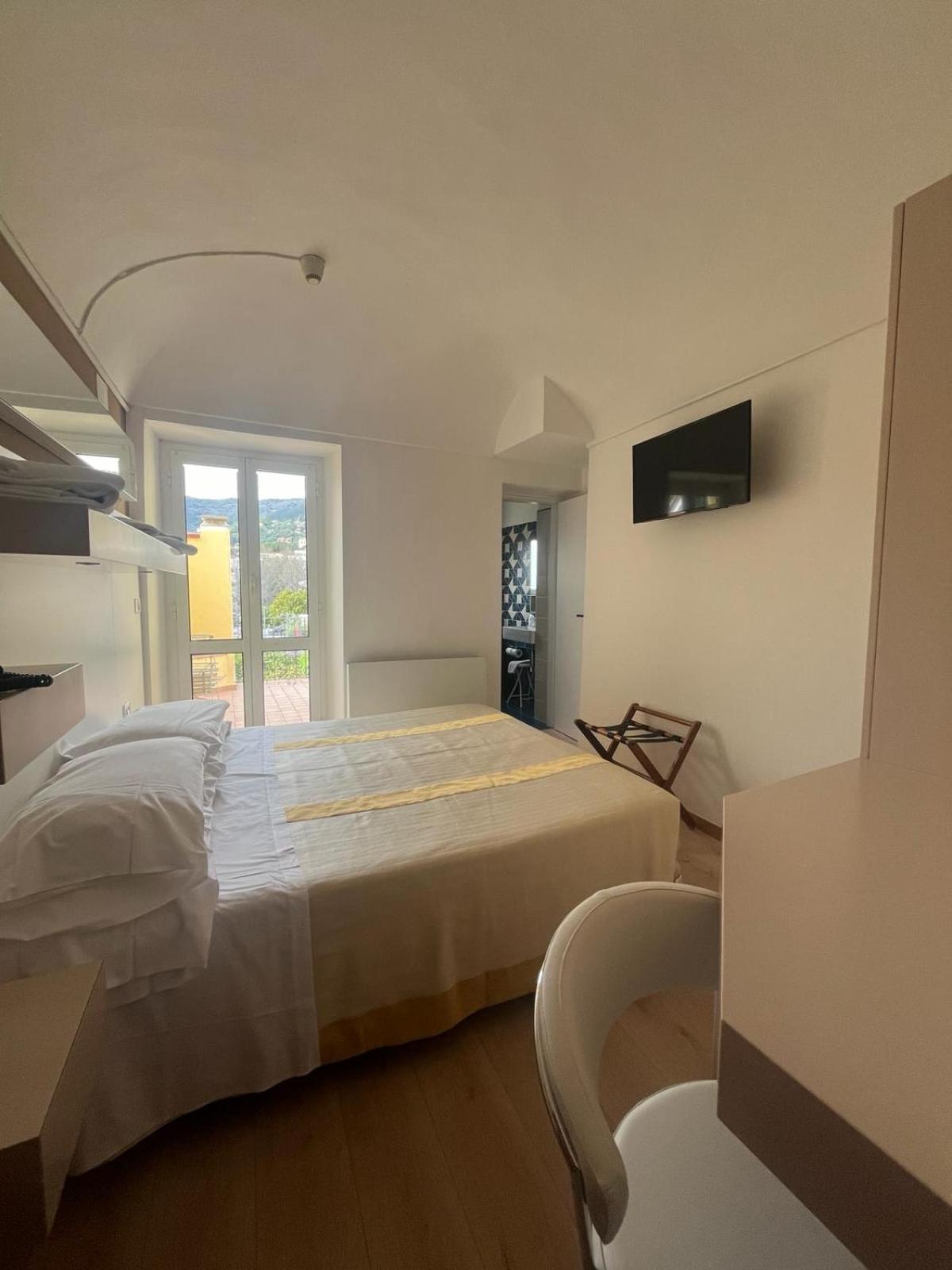Hotel Melograno Spotorno Exterior photo